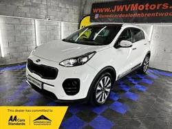 White Used 2016 Kia Sportage First Edition SUV | £11,995 (Fair price)