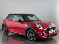 Red Used 2019 Mini Cooper S Hatch Hatchback | £15,400 (Good price)