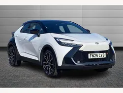 Platinum white Used 2025 Toyota C-HR Sport SUV | £44,250