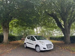 White Used 2010 Suzuki Alto SZ3 Hatchback | £2,490 (Fair price)