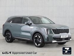 Green Used 2025 Kia Sorento SUV | £40,500 (Fair price)