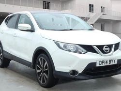 White Used 2014 Nissan Qashqai Acenta Premium SUV | £3,990 (Fair price)