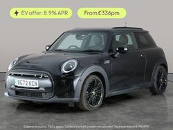 Black Used 2022 Mini Cooper SE Hatch Hatchback | £18,531 (A bit pricey)