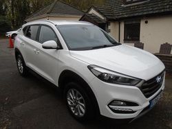 White Used 2016 Hyundai Tucson SE SUV | £6,800 (Expensive)