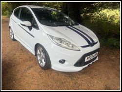 White Used 2011 Ford Fiesta S Hatchback | £4,250 (A bit pricey)
