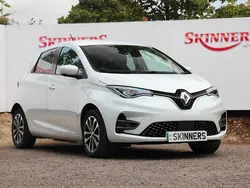 White Used 2021 Renault Rapid GT-Line Hatchback | £9,995 (Fair price)
