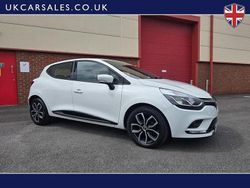 White Used 2019 Renault Clio IV Play Hatchback | £6,499 (Fair price)