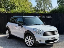 White Used 2014 Mini Cooper Countryman SUV | £4,895 (Fair price)