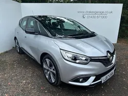 Silver/black Used 2017 Renault Scénic IV Dynamique MPV | £10,990 (A bit pricey)