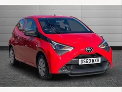 Red pop Used 2020 Toyota Aygo Hatchback | £8,699 (Good price)