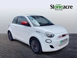 White Used 2022 Fiat 500e Red Hatchback | £10,995 (Fair price)