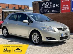 Silver Used 2008 Toyota Auris Hatchback | £2,490 (A bit pricey)