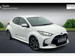 Used 2025 Toyota Yaris Hybrid Hatchback | £18,310 (Good price)