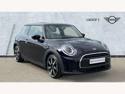 Black Used 2022 Mini Cooper Exclusive Hatchback | £20,875 (A bit pricey)
