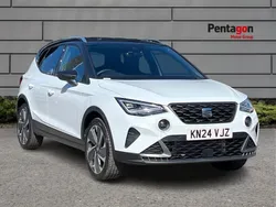 White Used 2024 Seat Arona FR Sport SUV | £18,949 (Fair price)