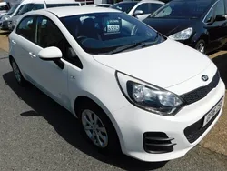 White Used 2016 Kia Rio 2 Hatchback | £6,995 (A bit pricey)