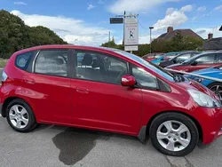 Red Used 2009 Honda Jazz ES Hatchback | £3,495 (A bit pricey)