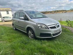 Silver Used 2007 Vauxhall Zafira MPV | £2,295 (A bit pricey)