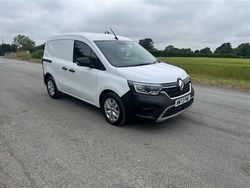 White Used 2023 Renault Kangoo MPV | £13,495 (Fair price)