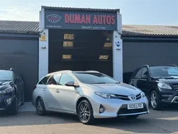 Silver Used 2015 Toyota Auris Estate | £8,995 (Fair price)