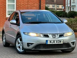 Silver Used 2011 Honda Civic SE Hatchback | £2,000 (Fair price)