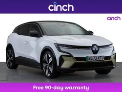 White Used 2024 Renault Mégane Iconic Hatchback | £20,999 (Fair price)