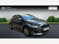 Grey Used 2022 Toyota Yaris Hybrid Hatchback | £16,479 (Fair price)