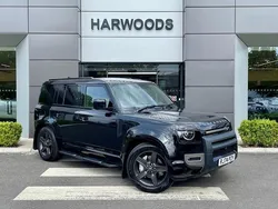Black Used 2024 Land Rover Defender SE Dynamic SUV | £66,990 (Fair price)