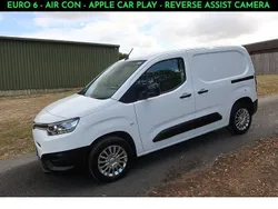 White Used 2022 Toyota Proace Van | £12,990 (Fair price)