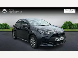 Black Used 2022 Toyota Yaris Hybrid Hatchback | £15,628 (Good price)