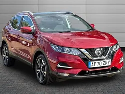 Magnetic red Used 2020 Nissan Qashqai N-Connecta SUV | £15,290 (Good price)