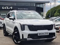 White Used 2024 Kia Sorento 4 SUV | £46,400 (Good price)