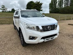 White Used 2017 Nissan Navara Tekna Pickup | £11,775 (Super price)