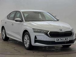 Moon white metallic New 2024 Skoda Octavia SE Technology Hatchback | £20,800 (Good price)