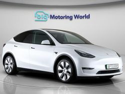White Used 2022 Tesla Model Y Long Range AWD SUV | £24,000 (Good price)
