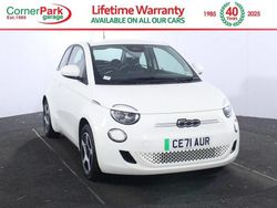 White Used 2021 Fiat 500e Passion Hatchback | £9,499 (Fair price)