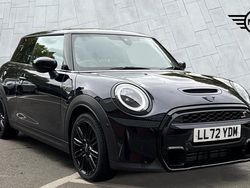 Black Used 2022 Mini Cooper S Exclusive Hatchback | £21,990 (Fair price)