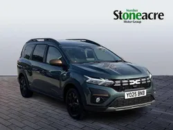 Green New 2025 Dacia Jogger Extreme MPV | £24,955 (Expensive)