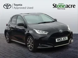 Black Used 2021 Toyota Yaris Hybrid Hatchback | £15,500 (Fair price)
