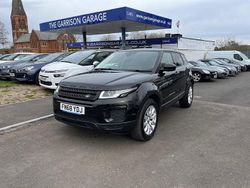 Black Used 2018 Land Rover Range Rover evoque SE SUV | £13,999 (Fair price)
