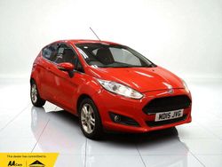 Red Used 2015 Ford Fiesta Zetec Hatchback | £5,850 (Fair price)