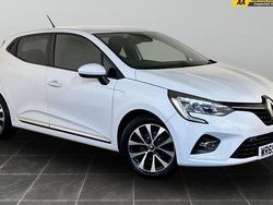 Used 2020 Renault Clio V Iconic Hatchback | £6,795 (Fair price)
