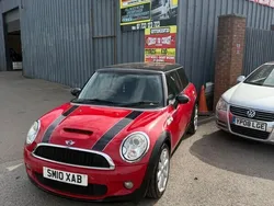 Red Used 2010 Mini Cooper S Hatch Hatchback | £2,995 (Good price)