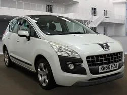 White Used 2011 Peugeot 3008 Sport Hatchback | £4,790 (Fair price)