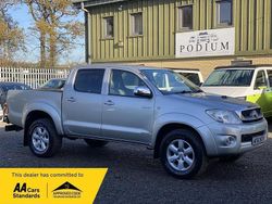Silver Used 2011 Toyota HiLux Pickup | £9,990 (Fair price)