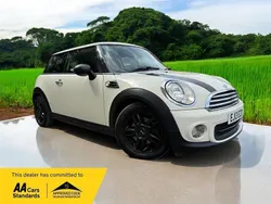 White Used 2013 Mini ONE Hatch Hatchback | £2,295 (Good price)