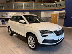White Used 2018 Skoda Karoq SE L SUV | £17,990 (Fair price)