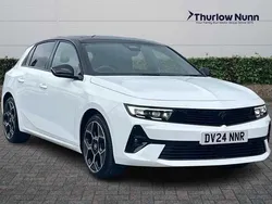 White Used 2024 Vauxhall Astra Ultimate Hatchback | £18,800 (Good price)