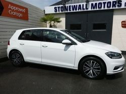 White Used 2018 VW Golf VII SE Hatchback | £9,895 (Fair price)