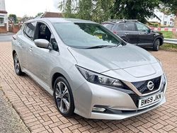 Silver Used 2019 Nissan Leaf N-Connecta Hatchback | £9,295 (Fair price)